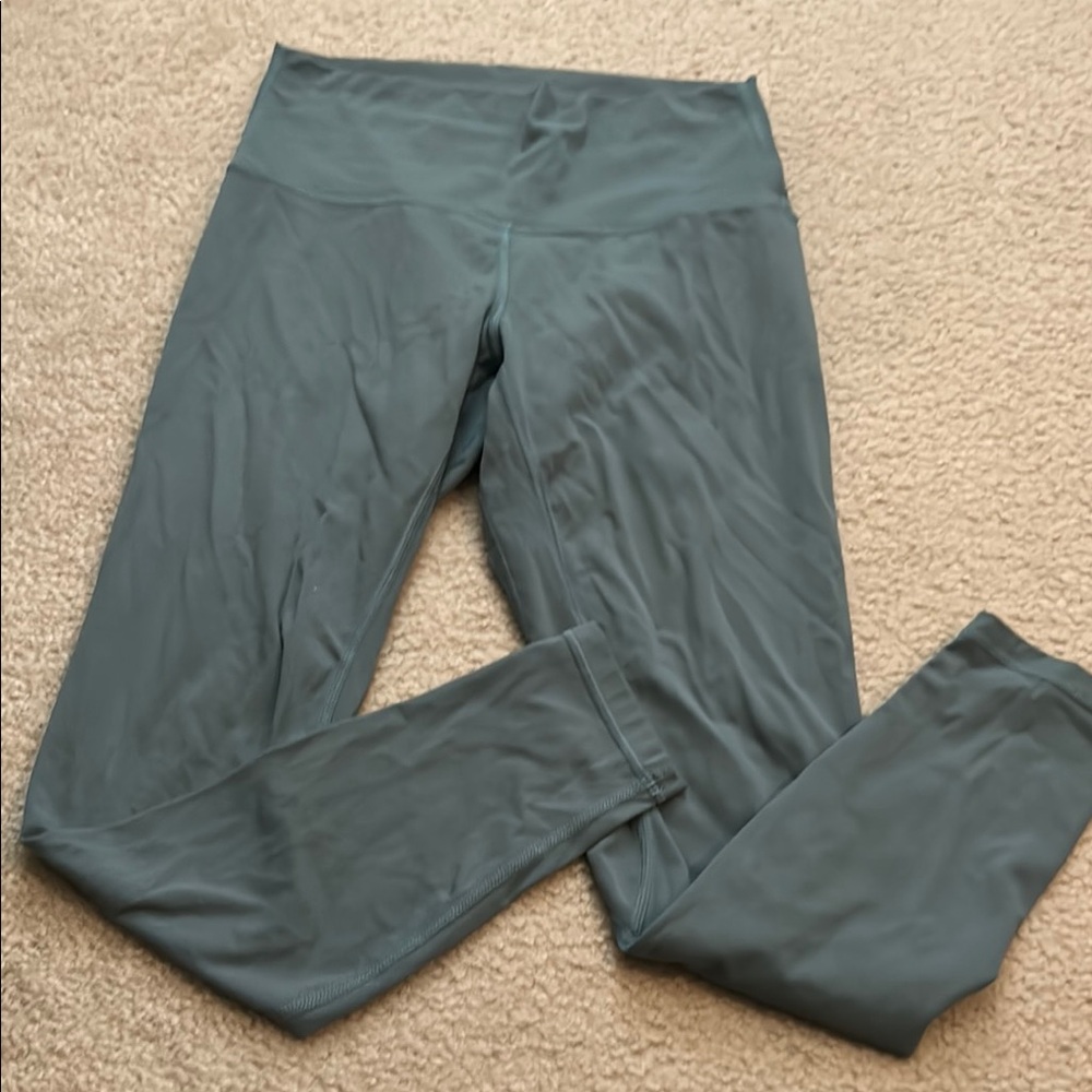 TLeggings High-Waisted Leggings